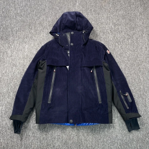 99新 MONCLER 52805/紫色logo贴饰灯芯绒拼接连帽羽绒服外套/2码