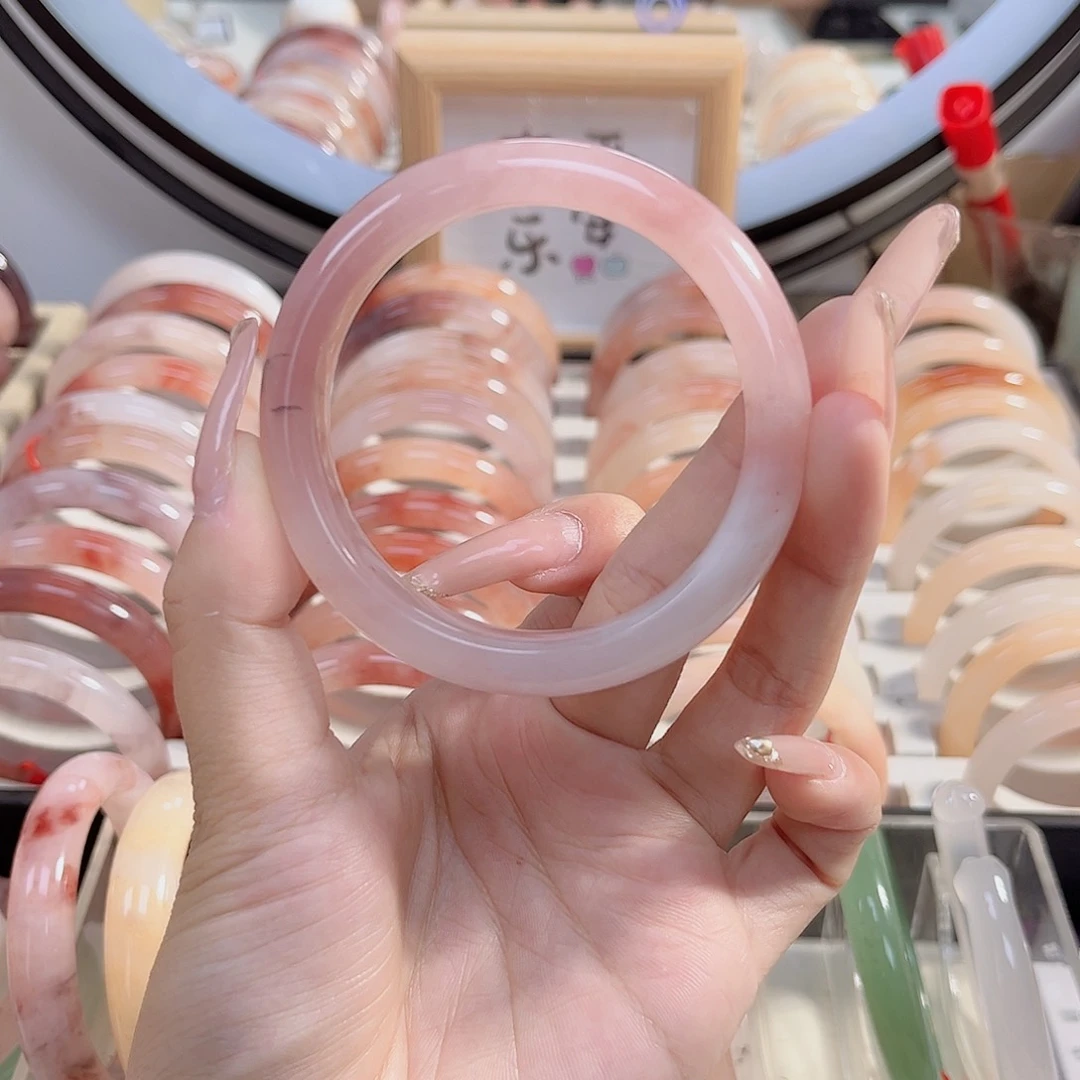石英质玉手镯未镶嵌君****）