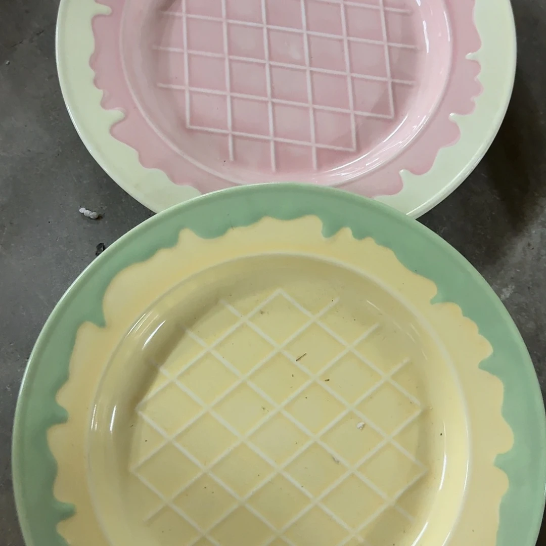 搪瓷粉色绿色冰淇淋盘