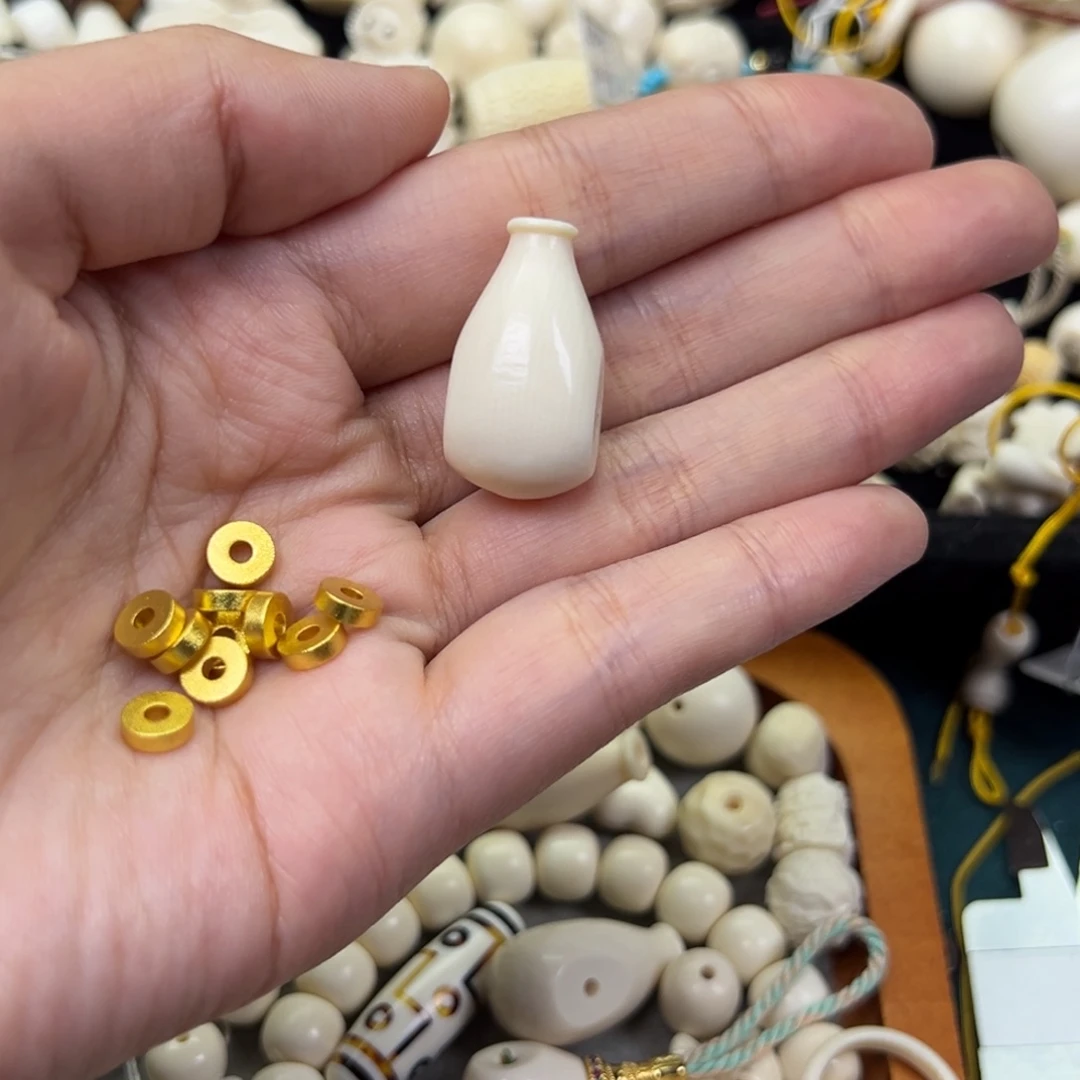 嘉***）吊坠猛犸象牙13.4宝瓶