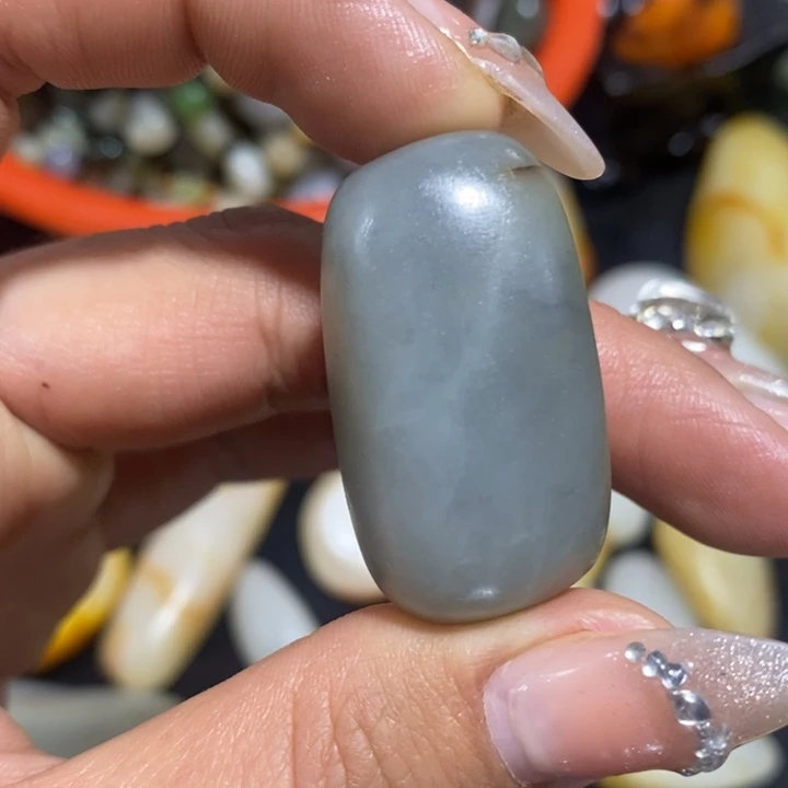 未镶嵌和田玉（糖玉）挂件