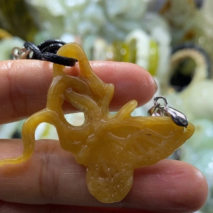 岫玉未镶嵌岫玉吊坠