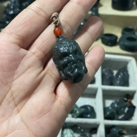 和田玉挂件未镶嵌老***恼