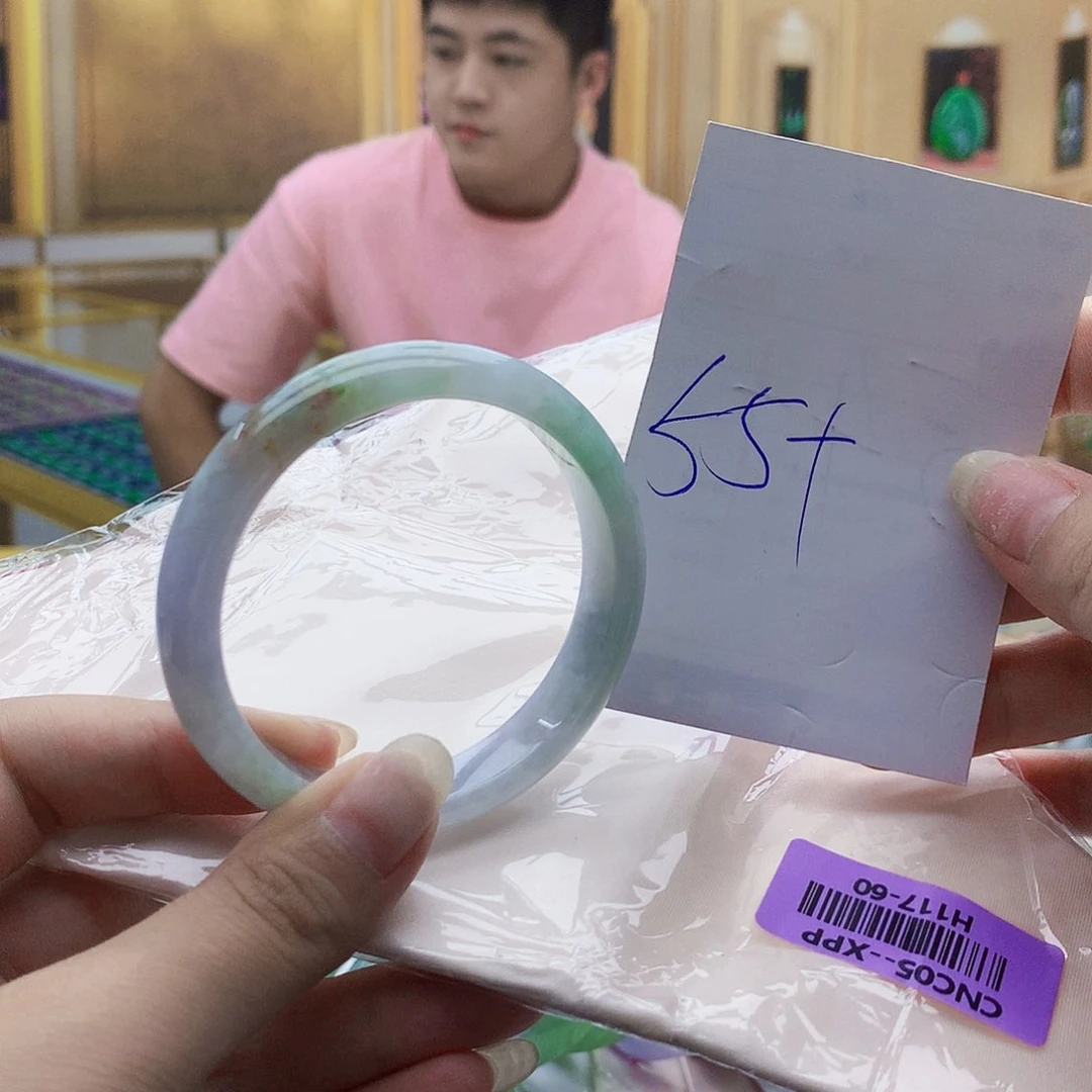 翡翠手镯未镶嵌998……