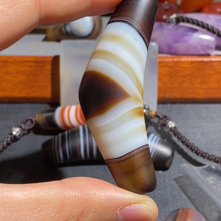 用***6玛瑙/玉髓未镶嵌颈饰