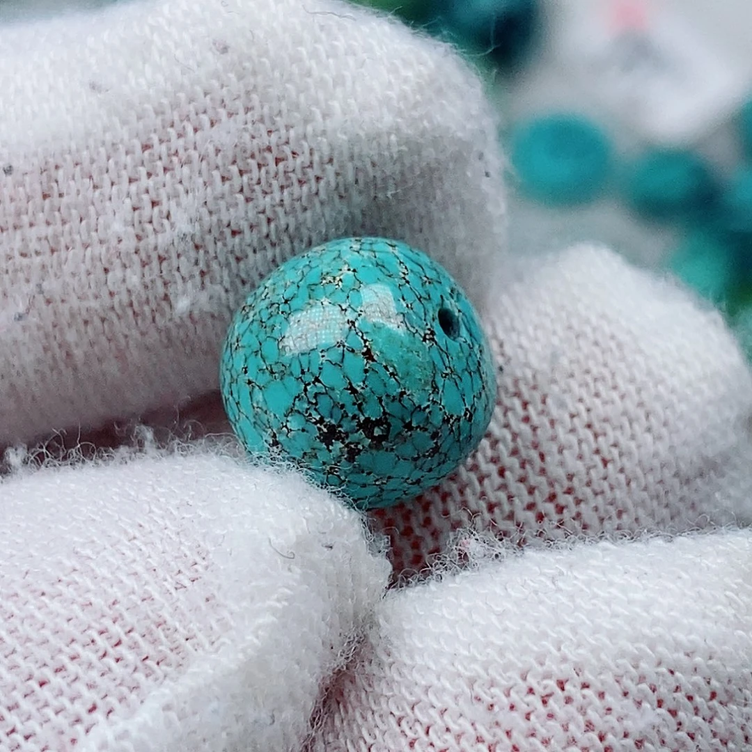 我***点绿松石未镶嵌珠宝奇石