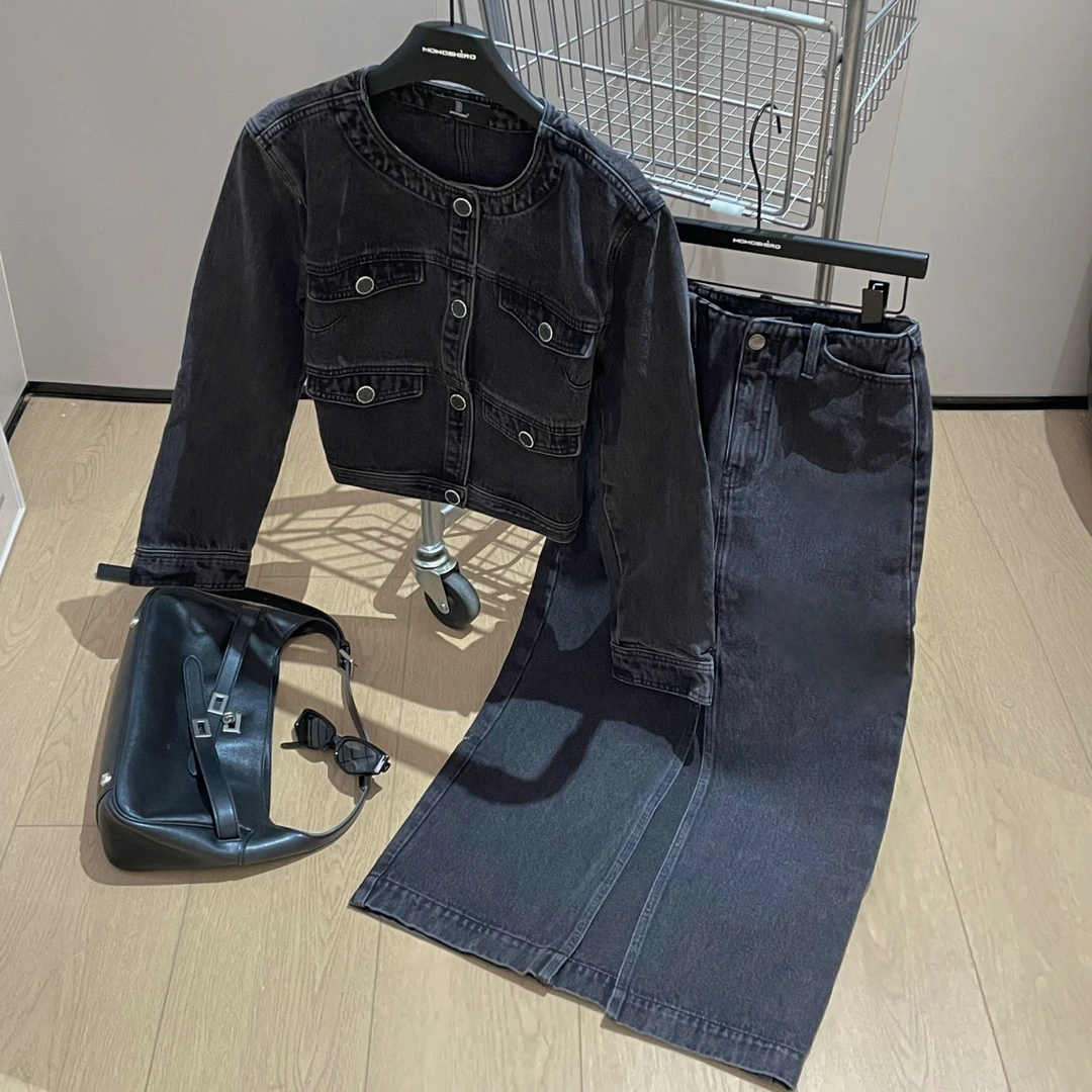 Q轮Q6 Momoshero砂洗灰圆领牛仔外套/半裙