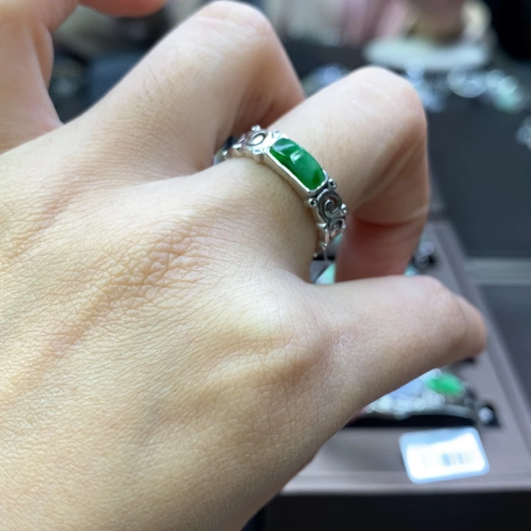 颈饰银S925镶嵌翡翠