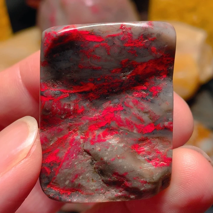 昌化石昌化鸡血石