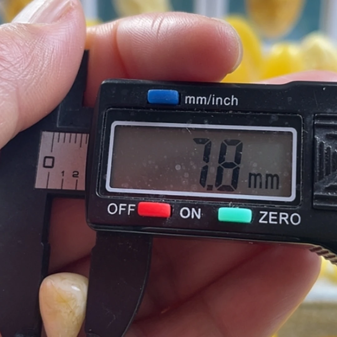 【闪购商品】琥珀裸石未镶嵌送****?29杂