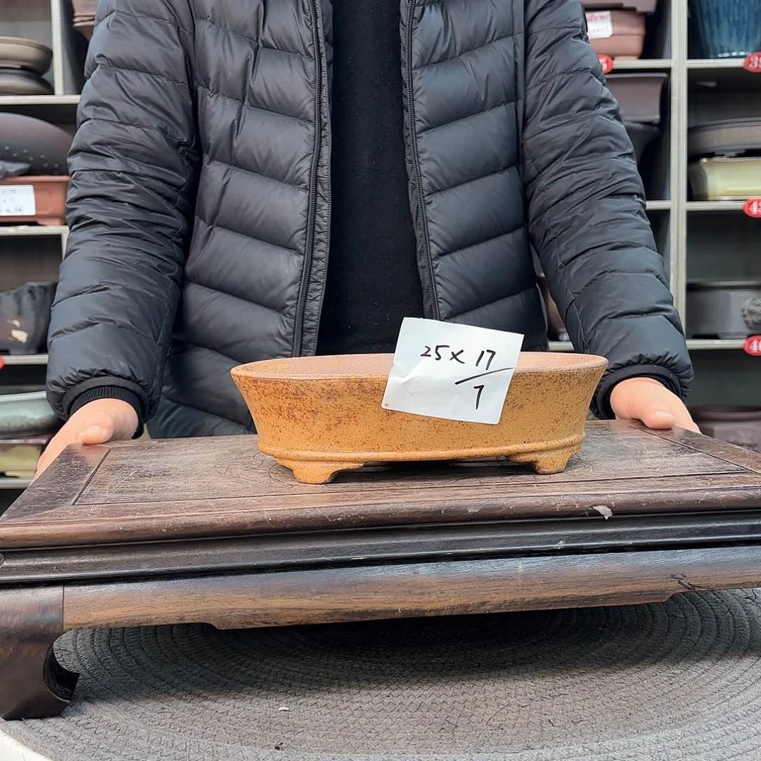 紫砂花盆紫砂的颜色很好看