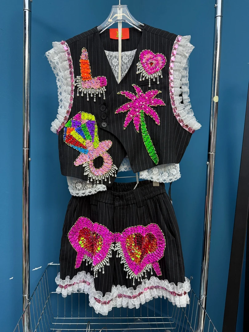 花花潮牌设计师原创小众手工钉珠亮片时尚百搭花边条纹套装