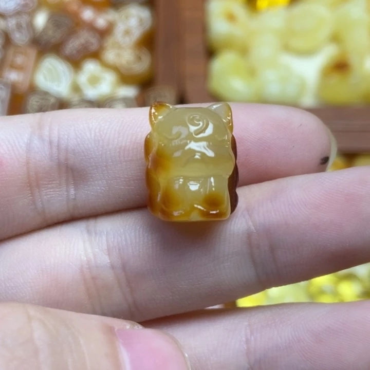 吊坠橄榄核九尾狐