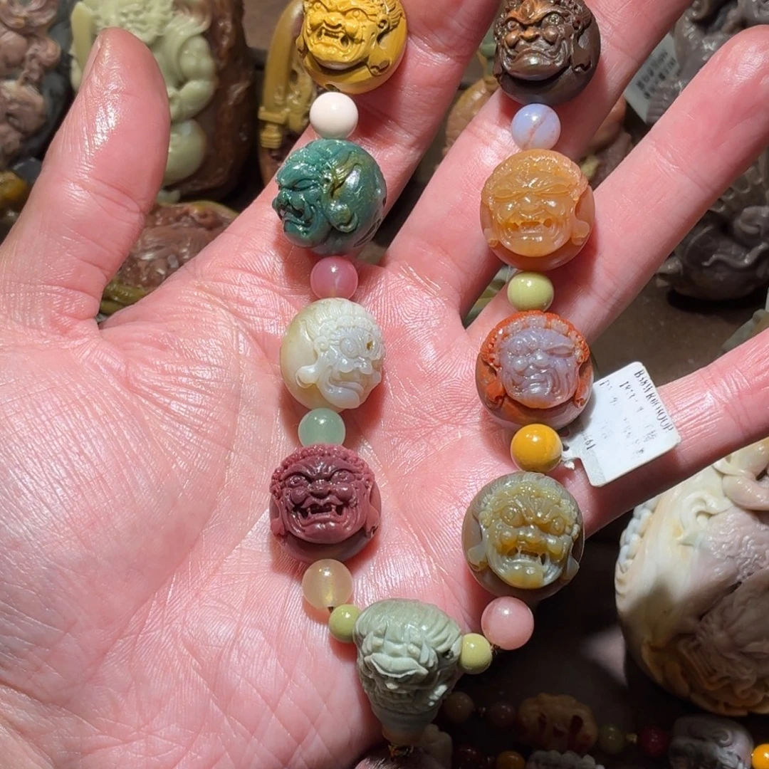 扎***西石英质玉未镶嵌手串17