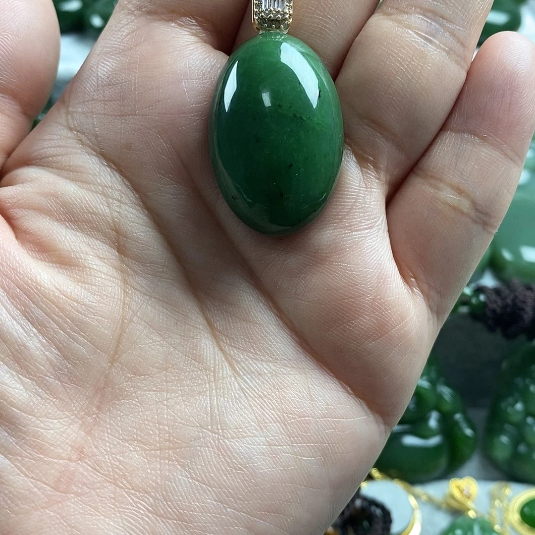 和田玉（碧玉）未镶嵌颈饰30