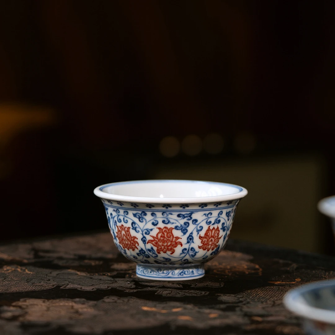 望月怀古青花釉里红压手杯