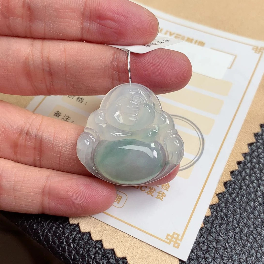 翡翠未镶嵌颈饰佛公