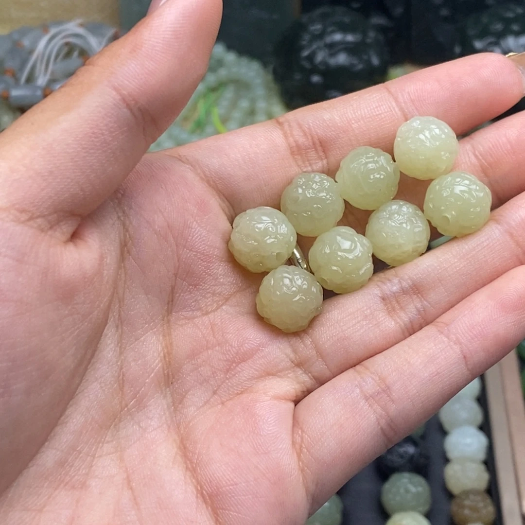 未镶嵌和田玉珠宝半成品