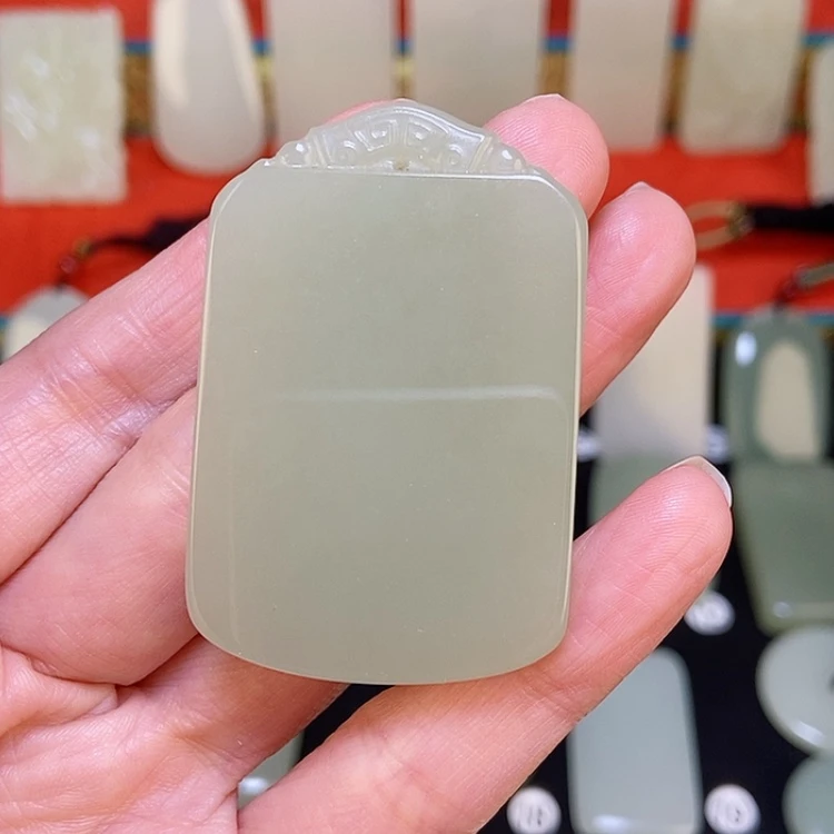 【闪购商品】颈饰未镶嵌和田玉