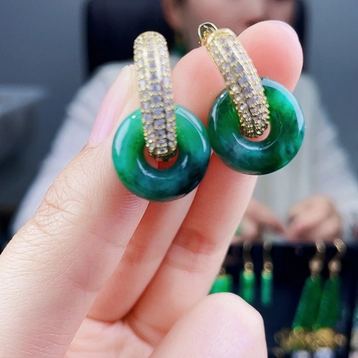 翡翠耳饰未镶嵌饰品