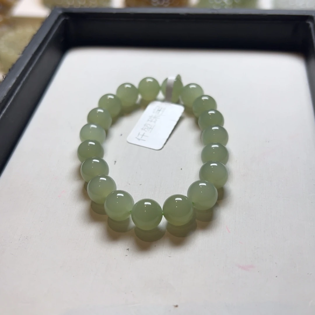 和田玉手链未镶嵌葡萄肉卡10