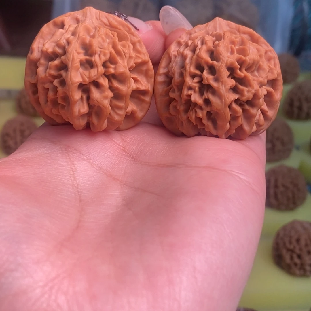 金***金核桃秦岭闷尖狮子头38