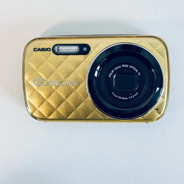 95新 Casio/卡西欧 n10特价1600w像素5倍光变带美颜出片奶油显白