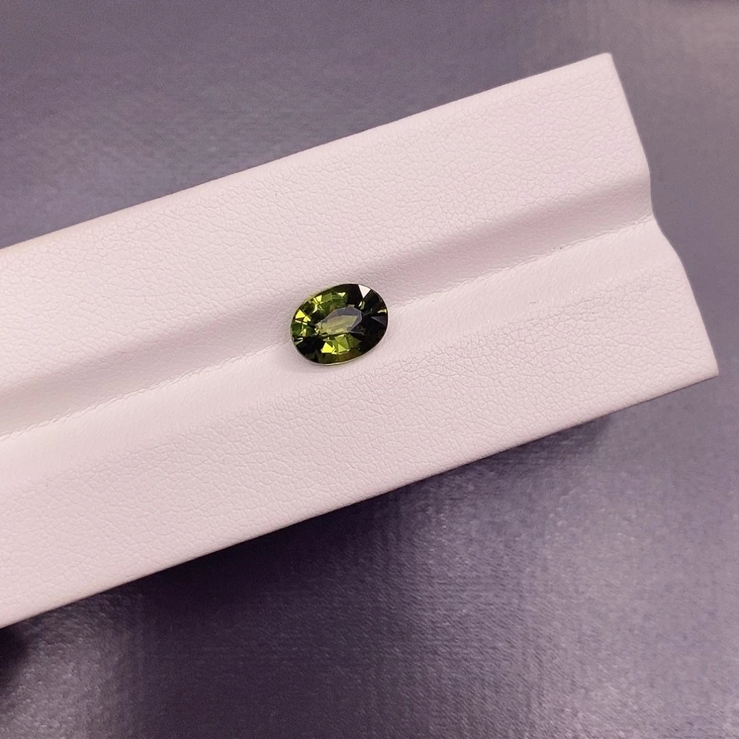 裸石蓝宝石2.21克拉 无烧