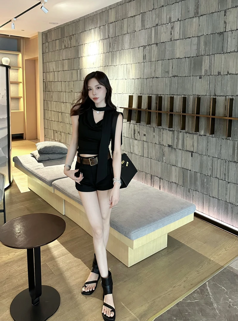 【田姜女装】设计感气质上衣