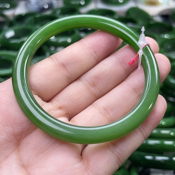 未镶嵌手镯和田玉（碧玉）