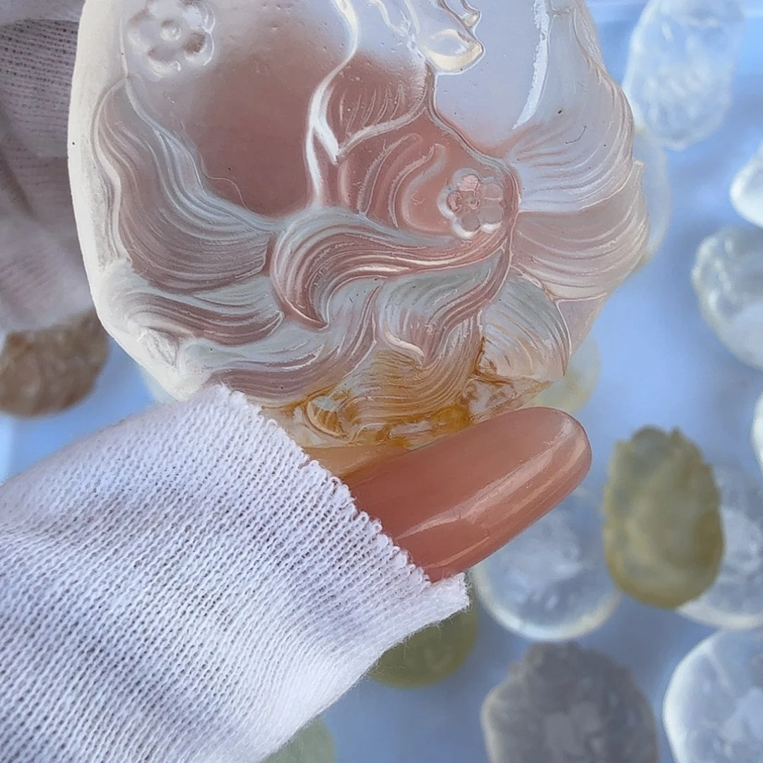 谢***玲车挂未镶嵌水晶水晶