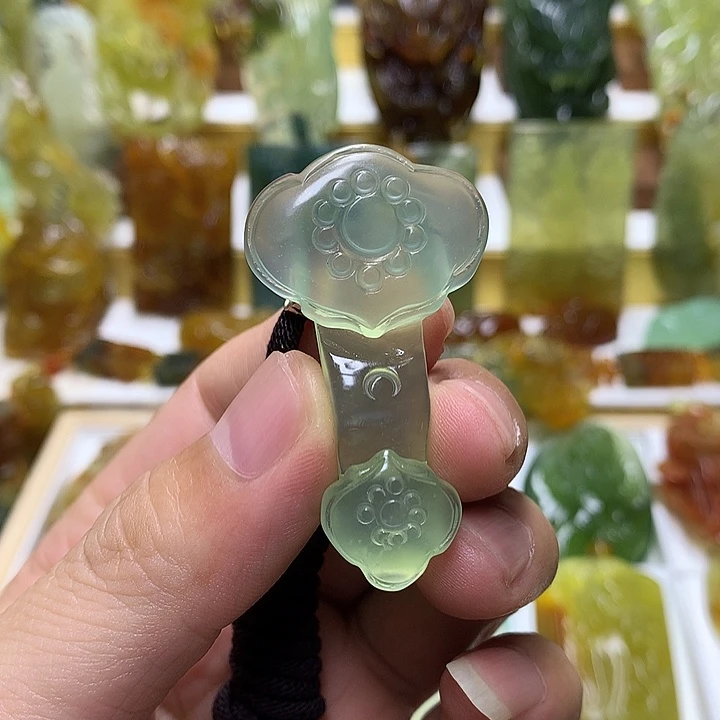 蛇纹石玉未镶嵌珠宝半成品