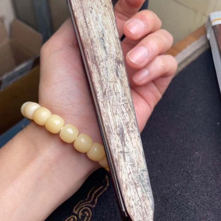 檀香紫檀（小叶紫檀）存**儿印度小叶紫檀雕刻