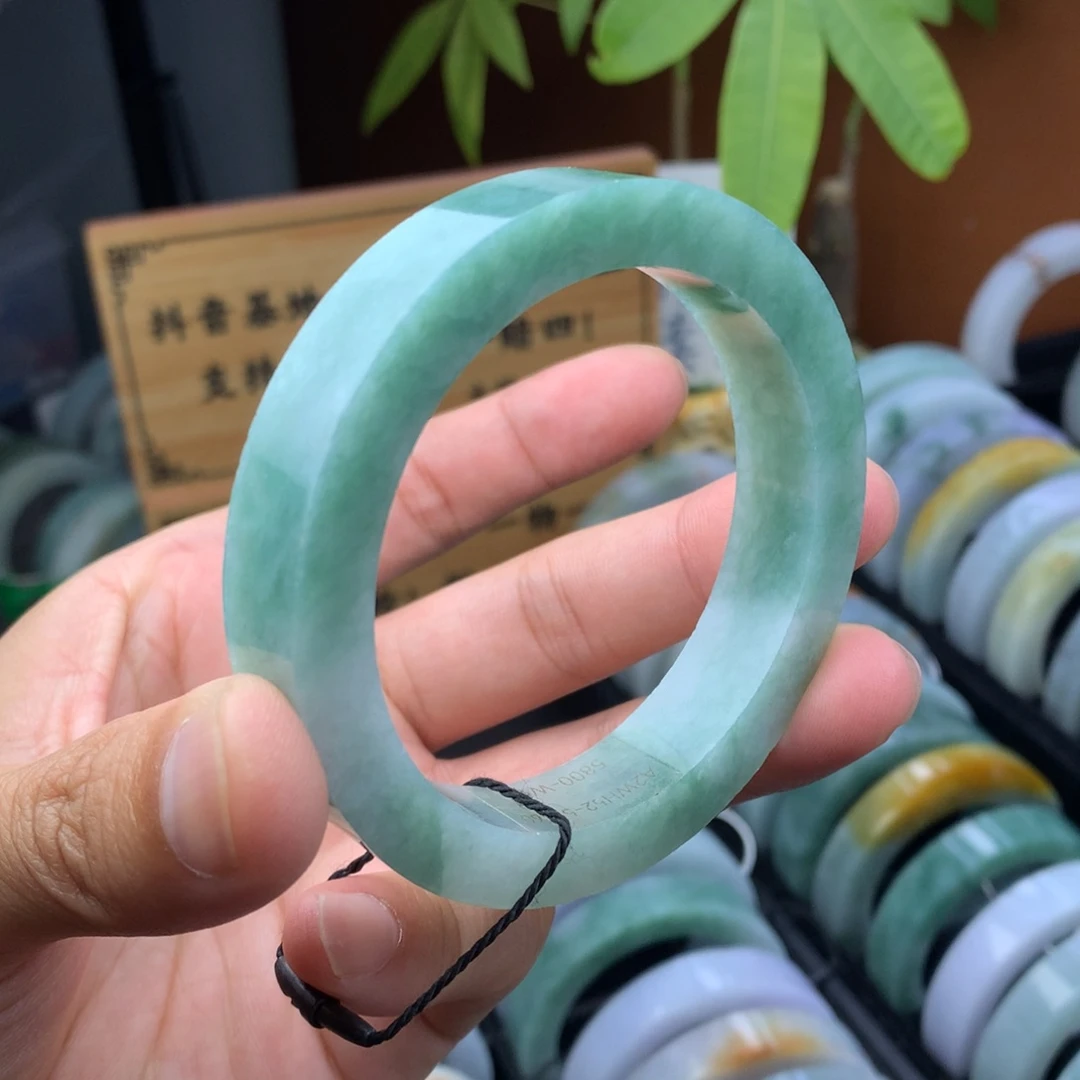 未镶嵌手镯定制翡翠定制手镯