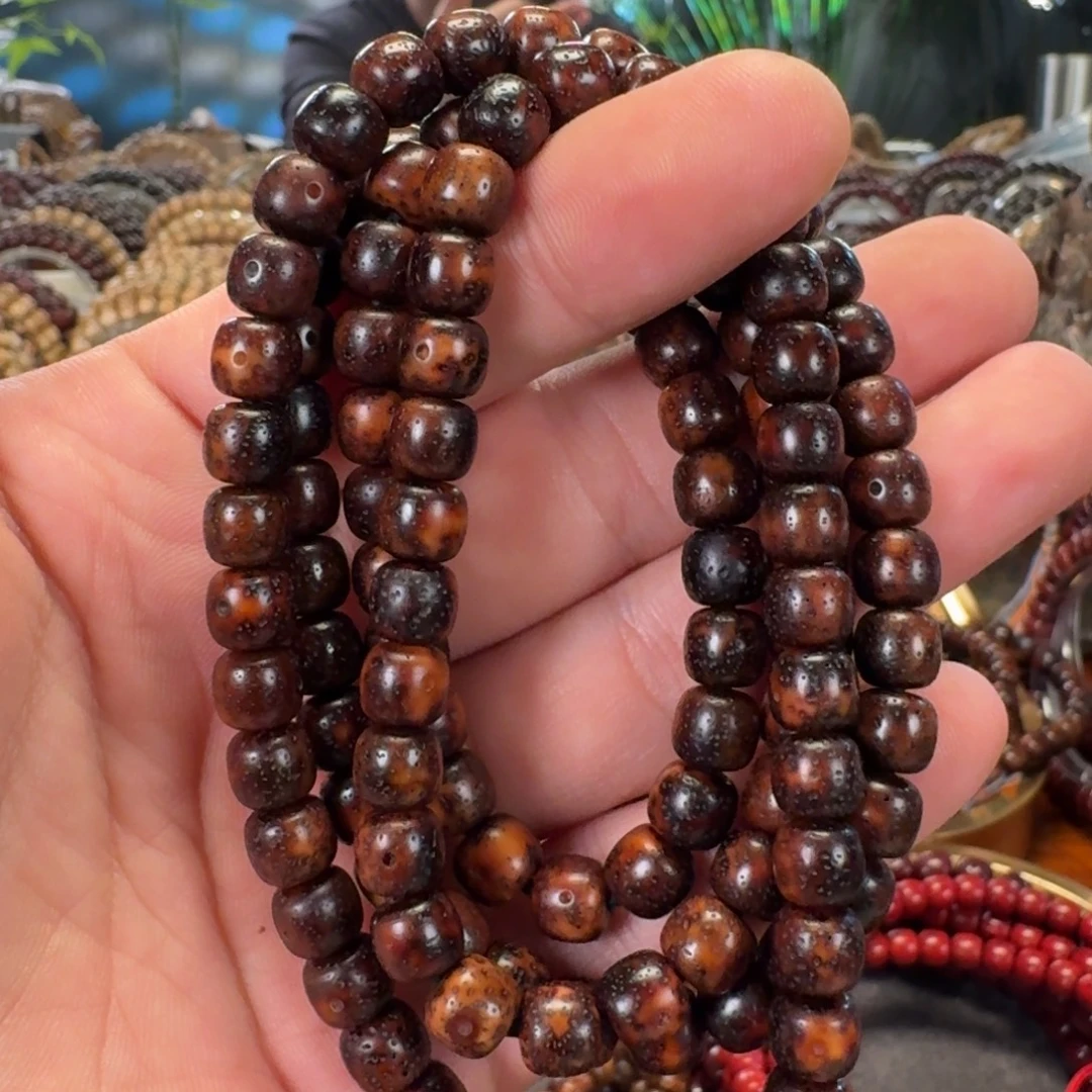 星月菩提吊坠赤岩玉化7*8