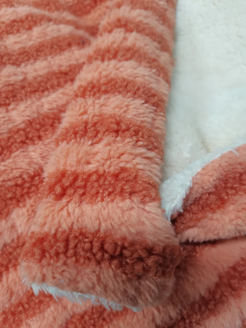 复合保暖布料红橙色条纹泰迪绒复合北极绒