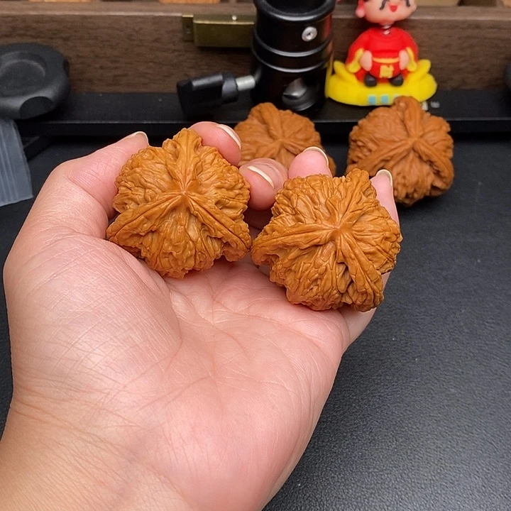 石***授把件文玩核桃白奔
