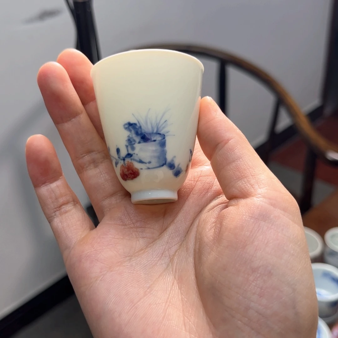 龙***生纯手工釉里红青花小闻香杯