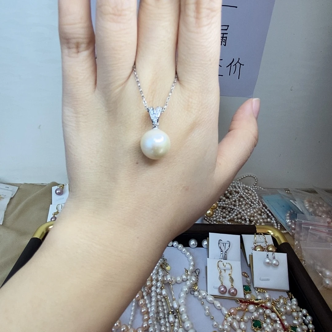 淡水珍珠吊坠(赠链)合金