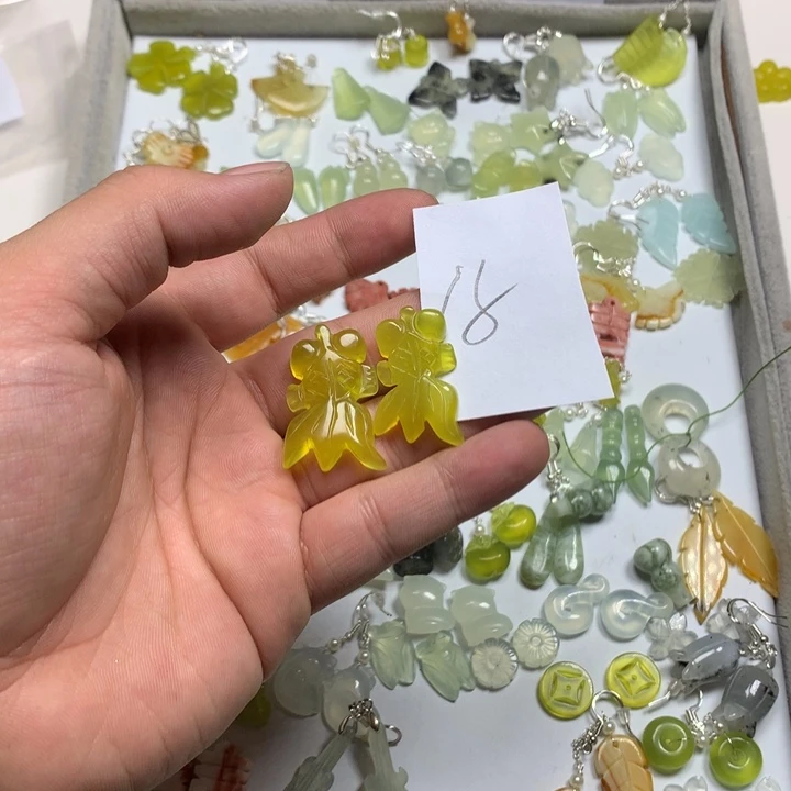 蛇纹石玉耳钉足银镀金镶嵌C**…