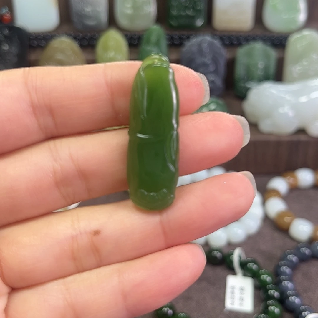 和田玉未镶嵌手串