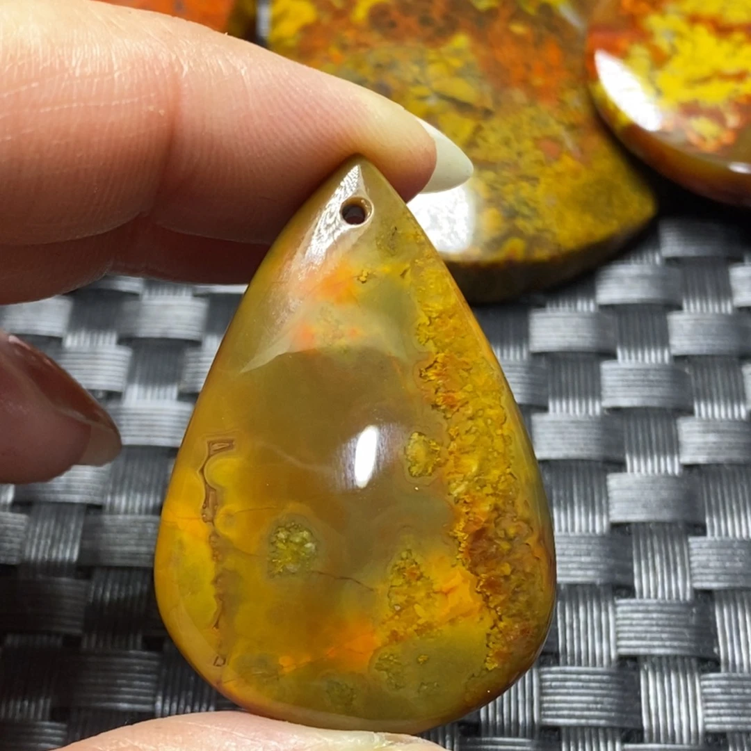 玛瑙/玉髓挂件未镶嵌
