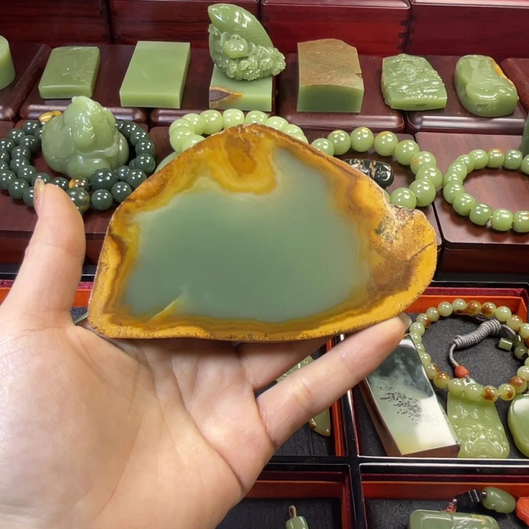 陪***之岫岩河磨玉（透闪石质玉）未镶嵌挂件