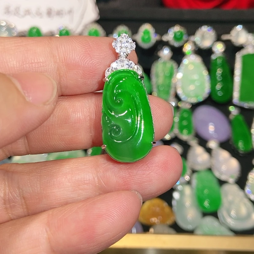 【闪购商品】颈饰未镶嵌翡翠天然翡翠