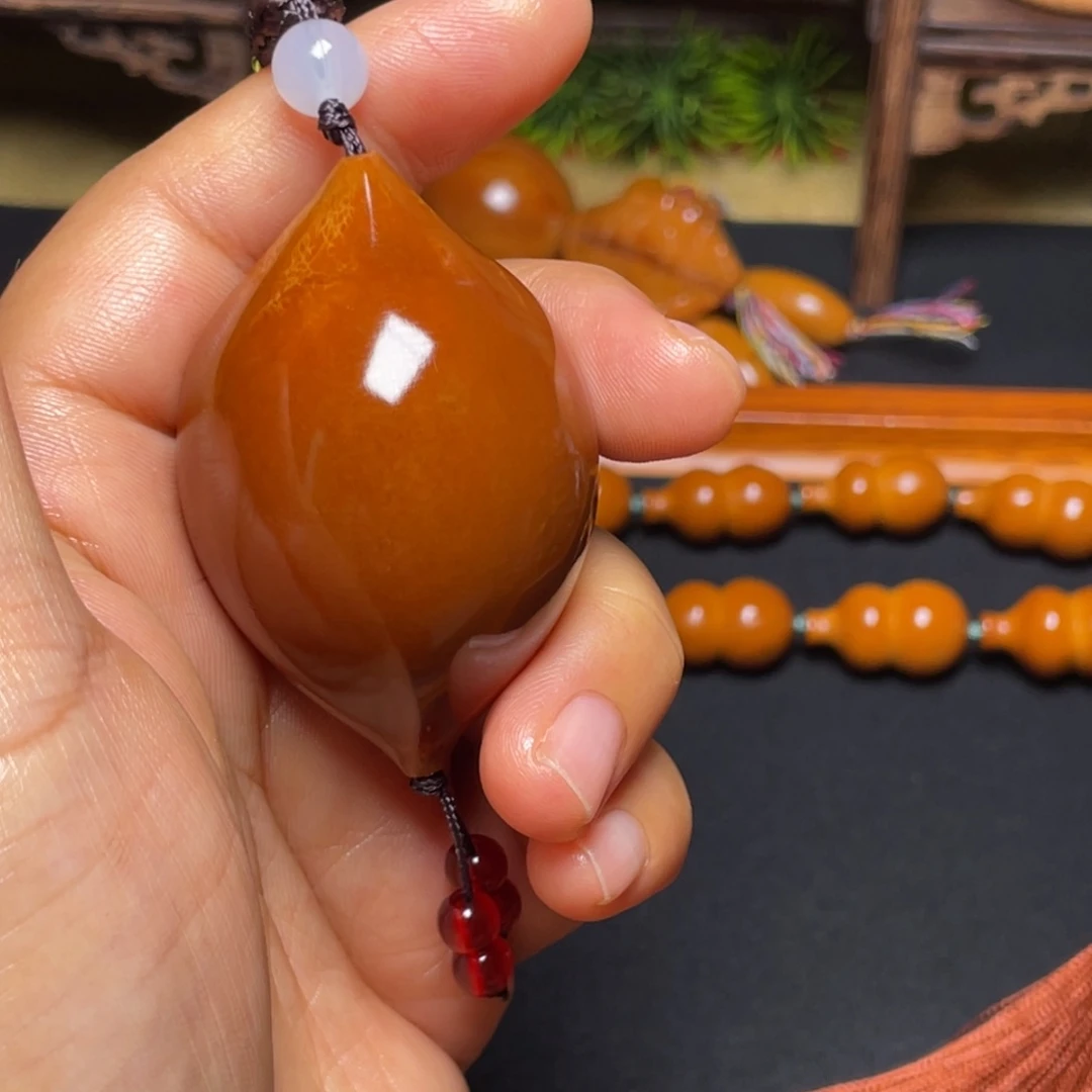 橄榄核吊坠蝴蝶35穿配