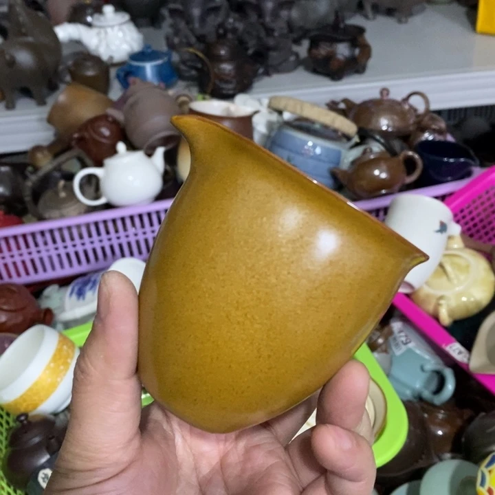 陶瓷艺术品及陶瓷壶