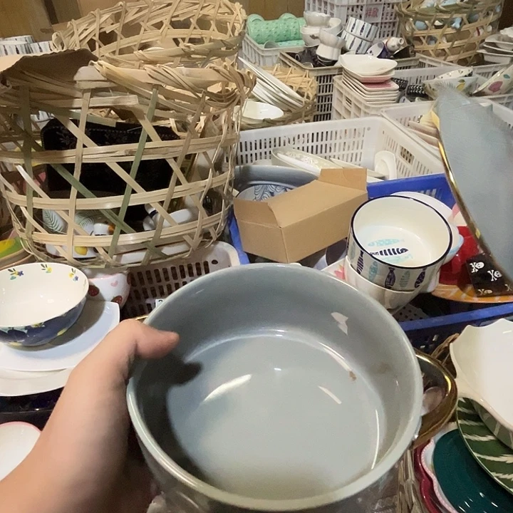 瓷陶瓷微微颤动了