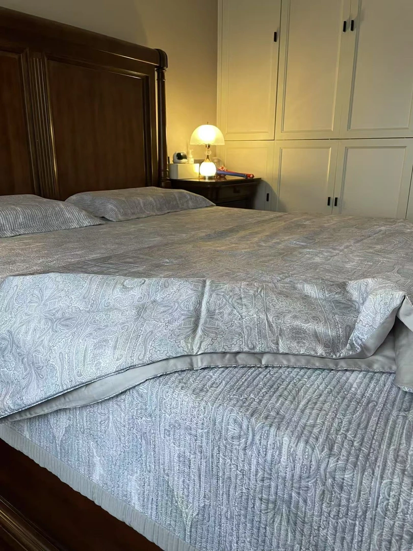 灰色碎花夏被+同款床盖三件套