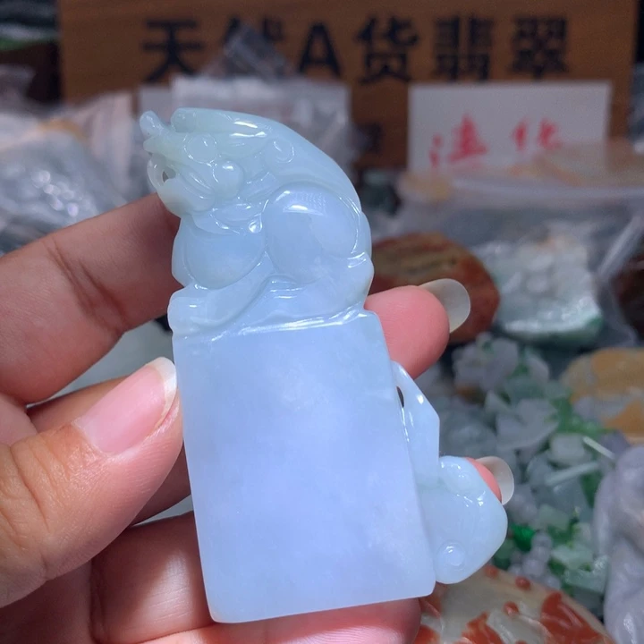 翡翠未镶嵌颈饰保真天然A货翡翠