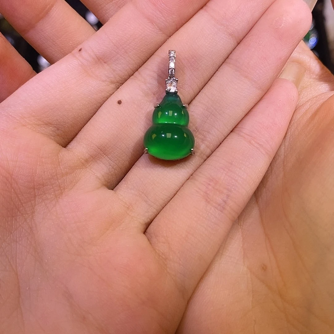 玛瑙/玉髓颈饰合金